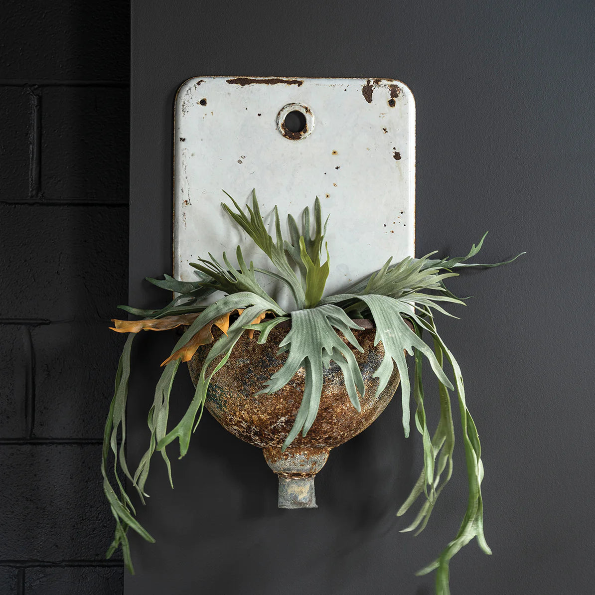 Garden Wall Sink